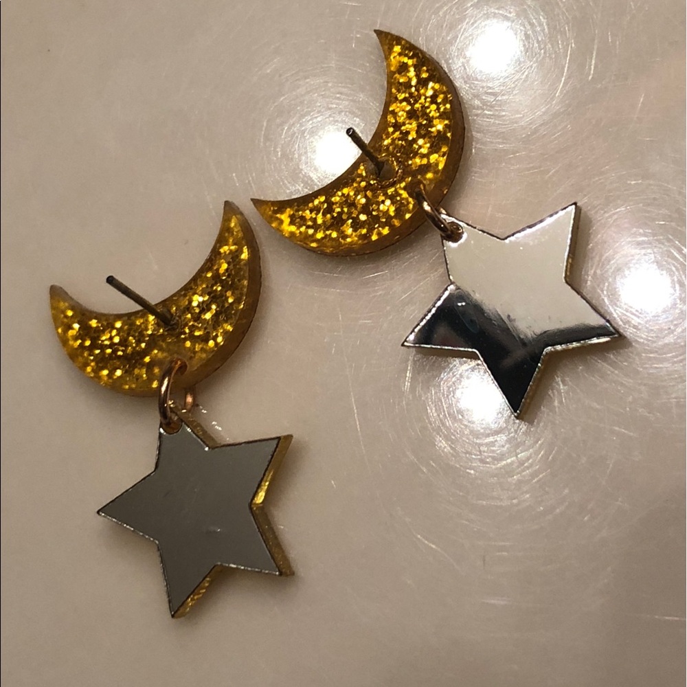 *6 for $10!* Sailor Moon Usagi Earrings Magical Girl Anime - Picture 4 of 7